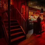 St Christopher's - The Winston بيت شباب