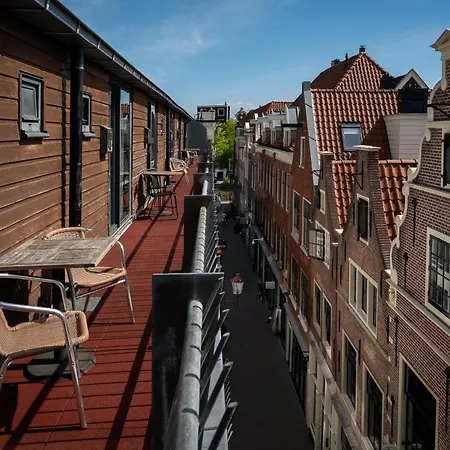 St Christopher's - The Winston بيت شباب *