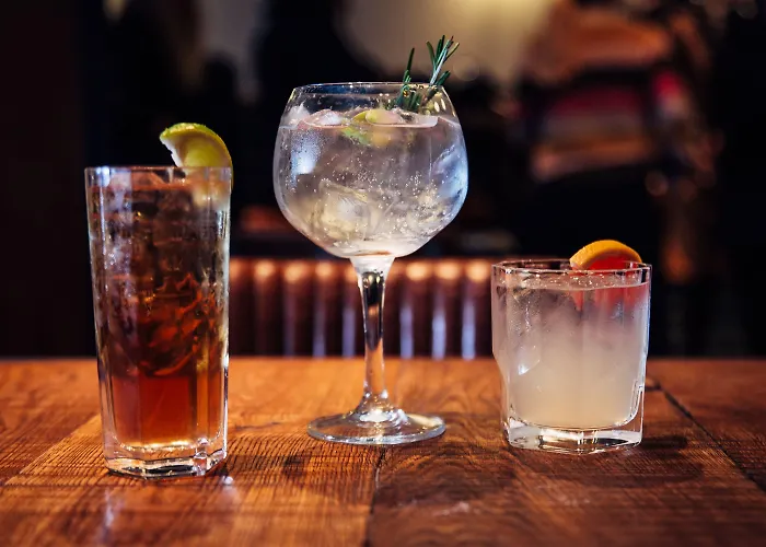 St Christopher's - The Winston بيت شباب *