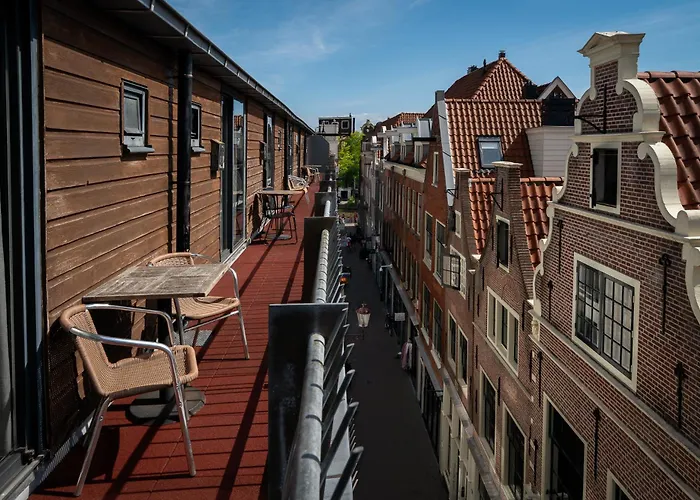 St Christopher's - The Winston بيت شباب *