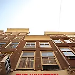 St Christopher's - The Winston Hostal *